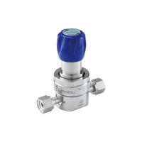 Регулятор AMFLO UHP AU23 Материал: Код Z (Body,Poppet, Nozzle,Diaphragm,Gland-SUS316L,Seat: PCTFE) ; Поверхность 0.25 um; 4х портовый, вх. давл. 206 бар, CV-0.9